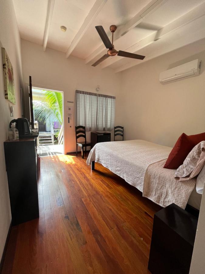 DreamCabanas Cayo Caulker Exterior foto
